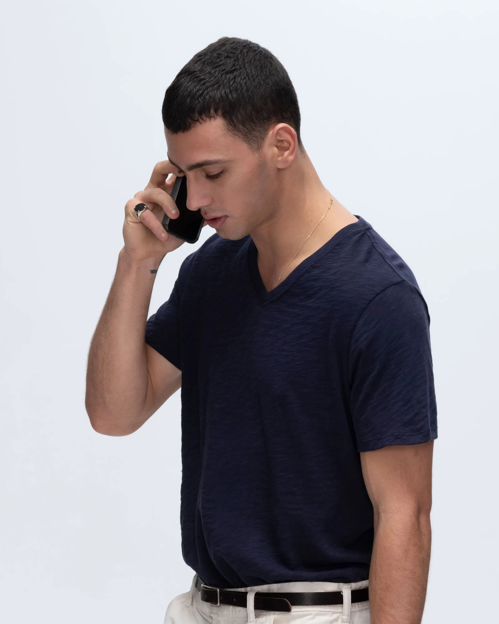 Slub Jersey V-Neck Tee - Midnight subtle edge