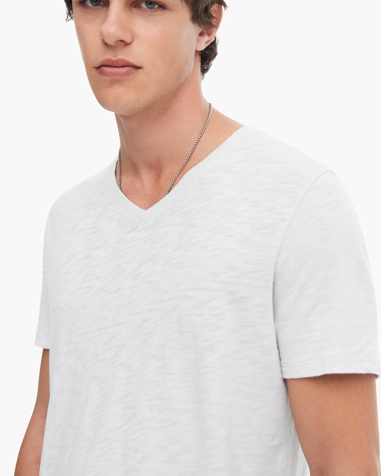 Slub Jersey V-Neck Tee - Silver fashion mood