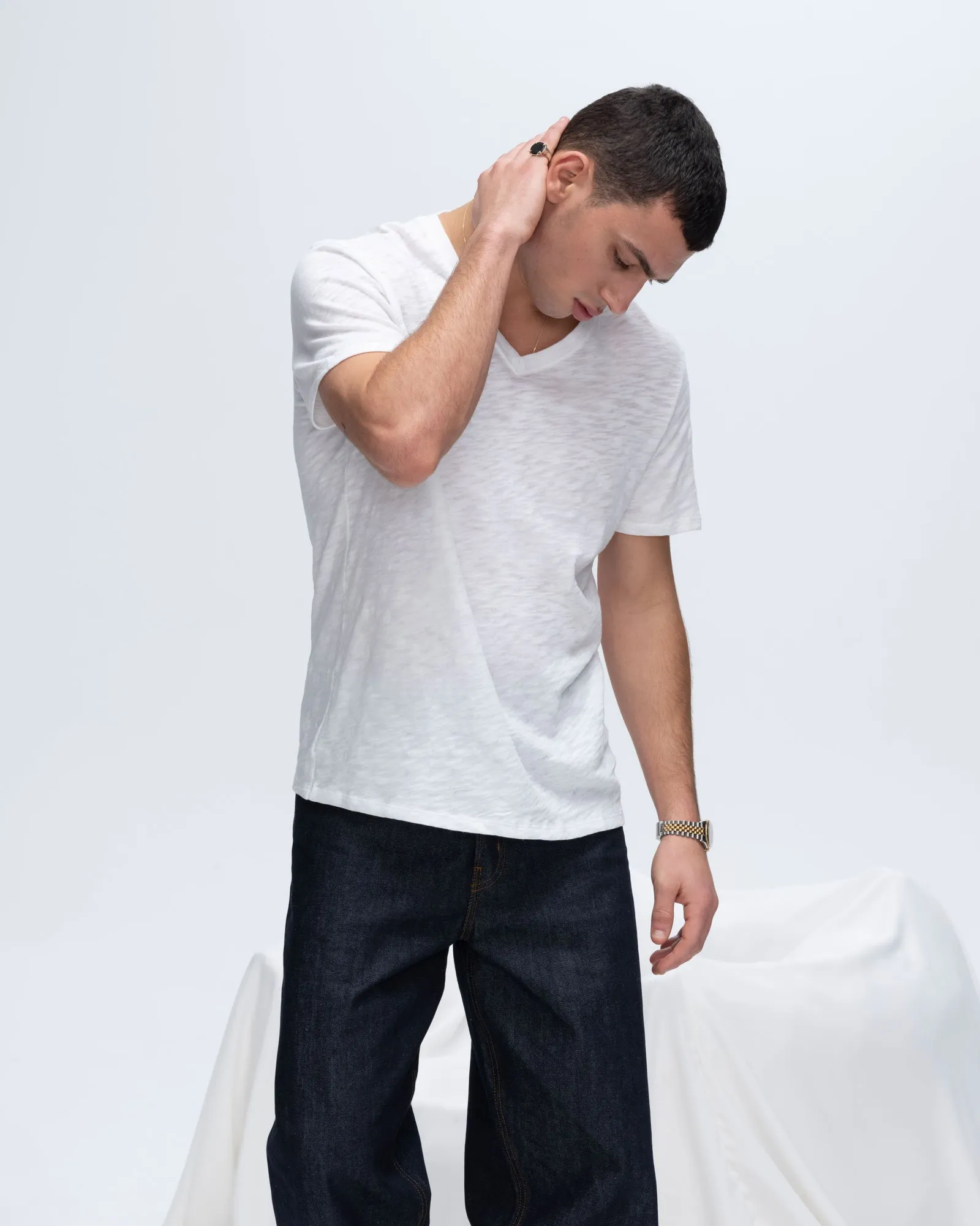Slub Jersey V-Neck Tee - White basic vibe