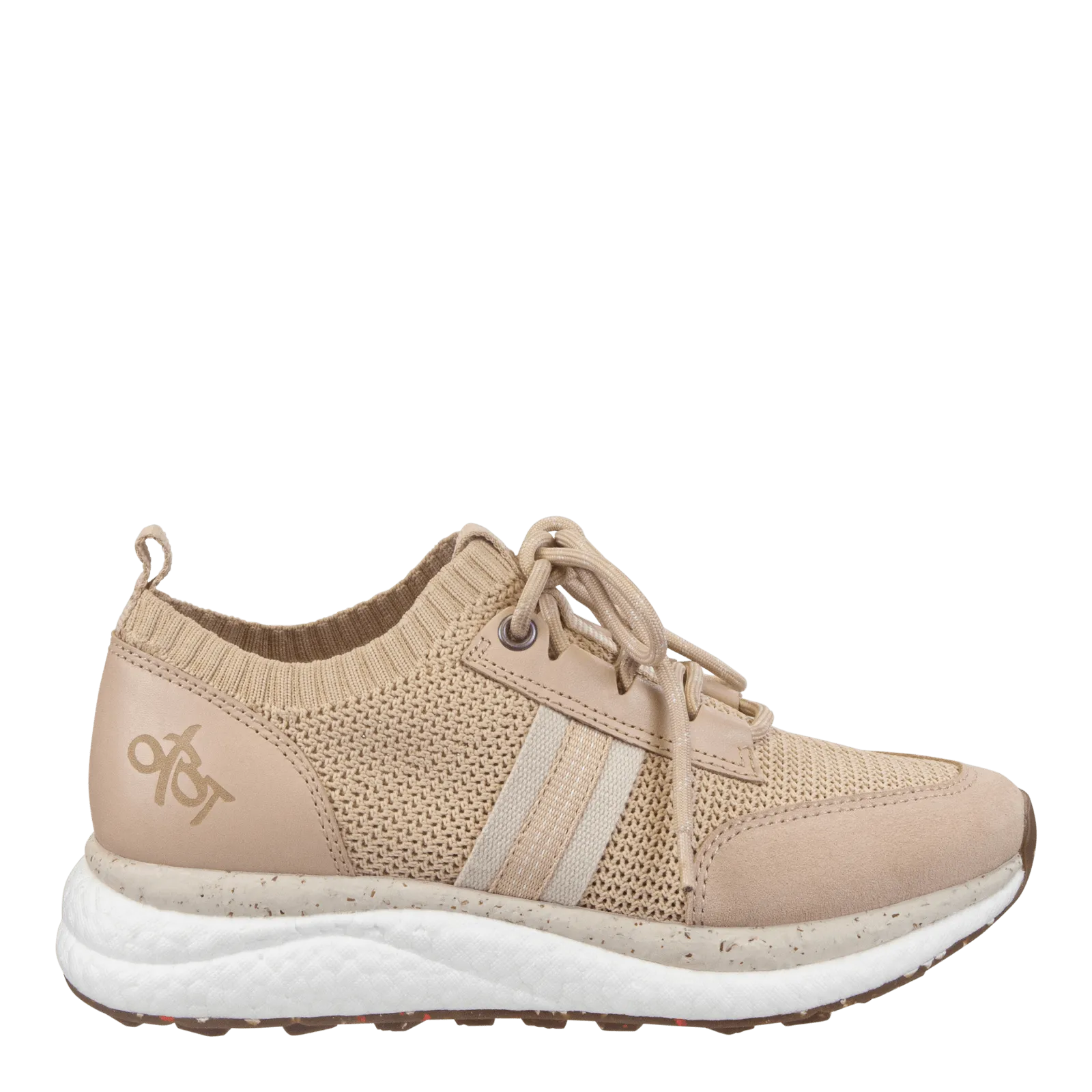 SPEED in BLUSH Sneakers handle easily