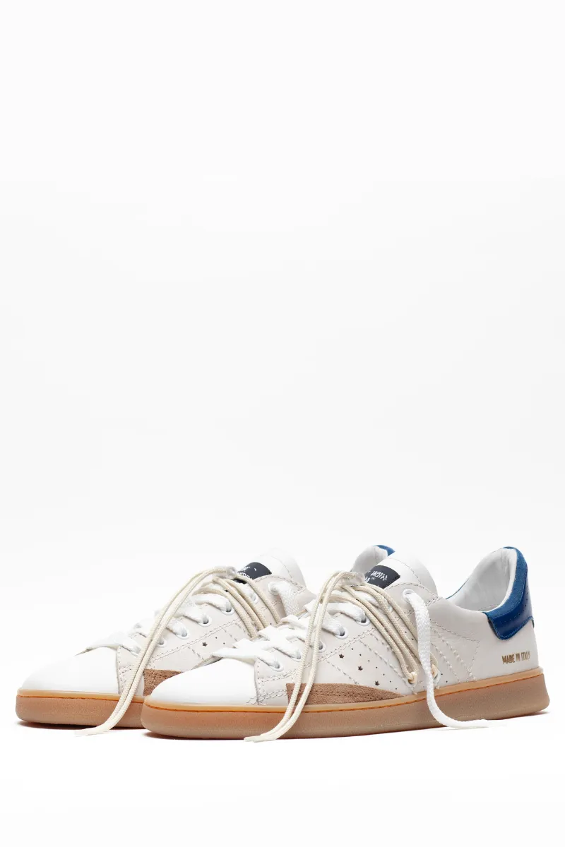 Stripeless Ultimate Dual Sneakers fashion eye-catching