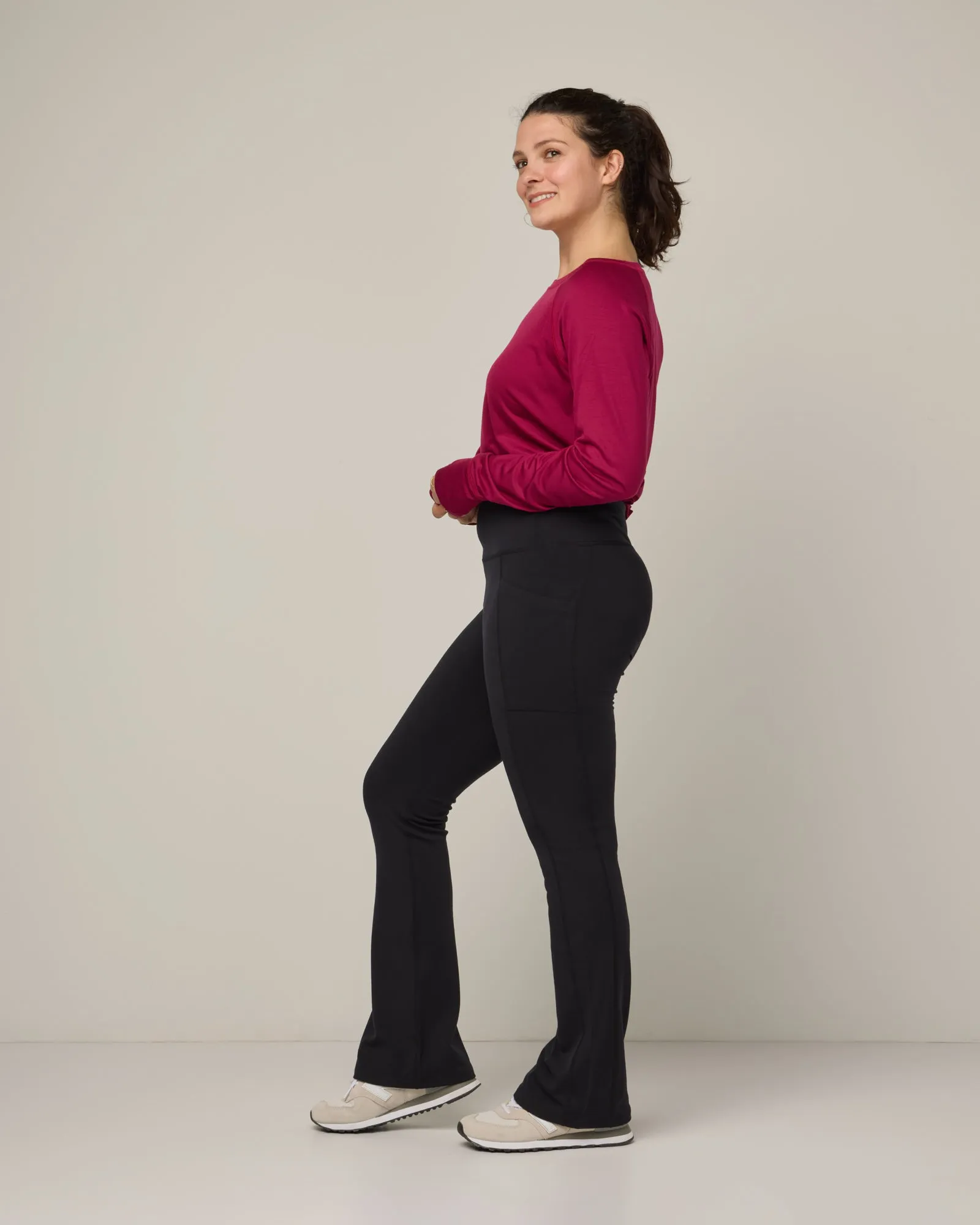 Summit Straight Cut Pocket Legging Stress relief