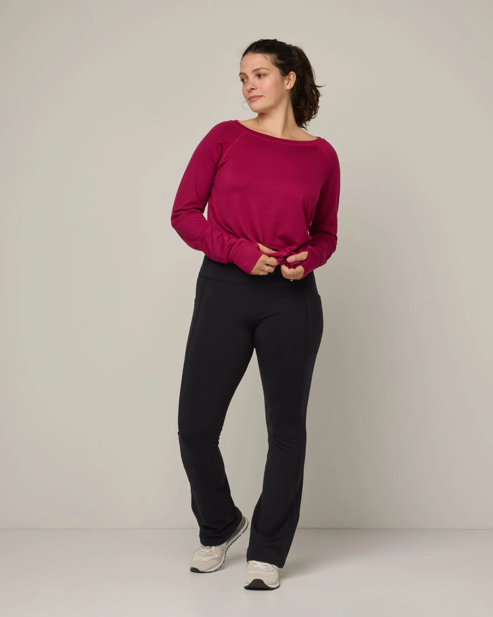 Summit Straight Cut Pocket Legging Body elastic