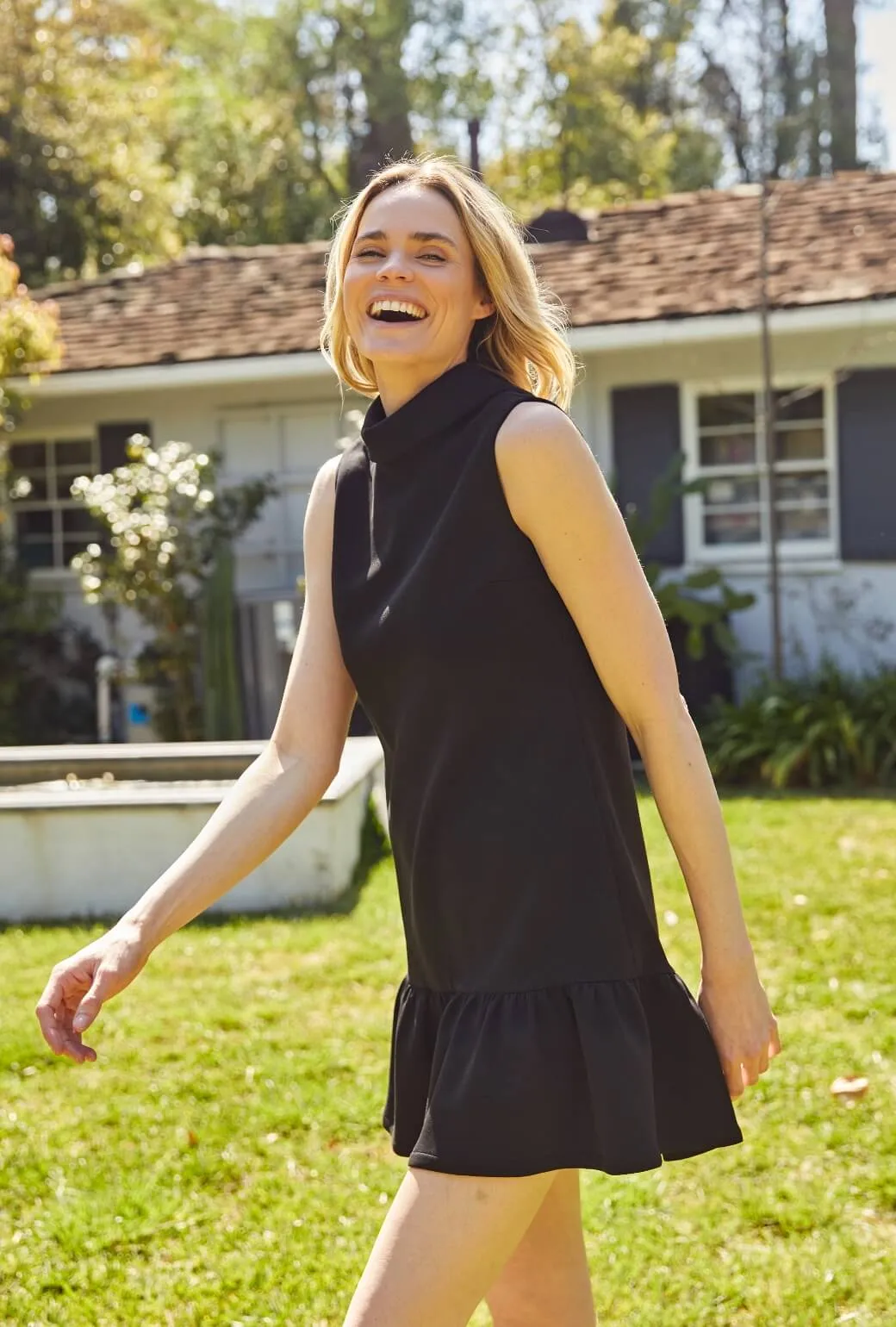The Birdie Dress - Black subtle luxe