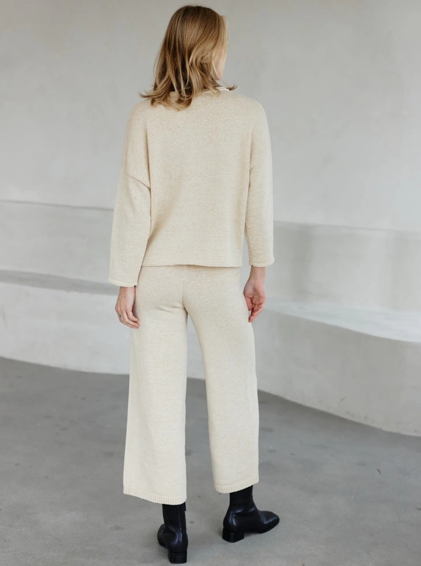 The Katie Pant Natural sleek style