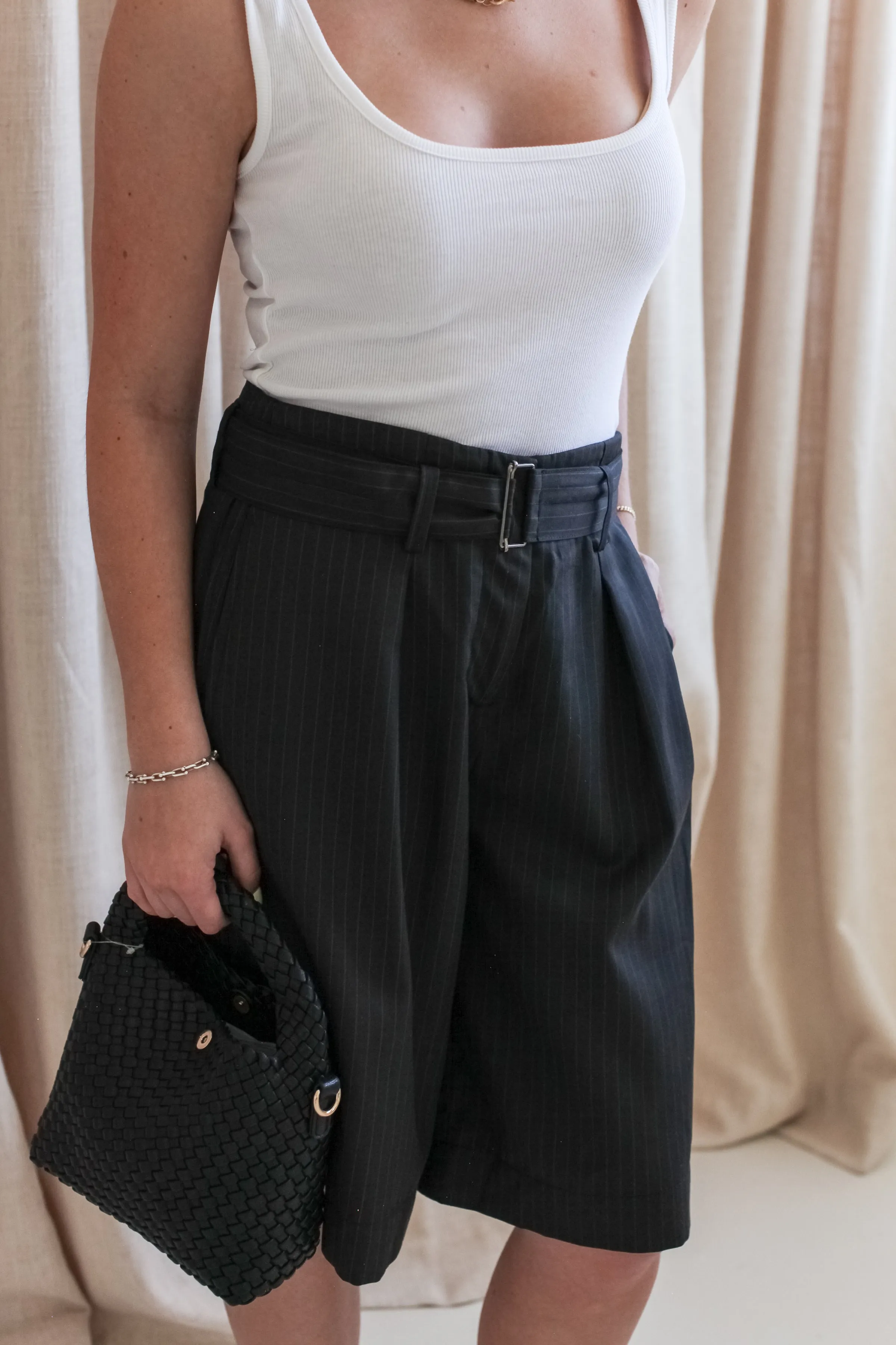 Toni Belted Shorts elastic fabric