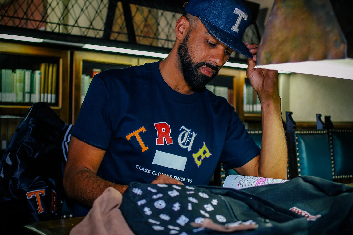 True Mens Class Clowns T-Shirt Heather easy match