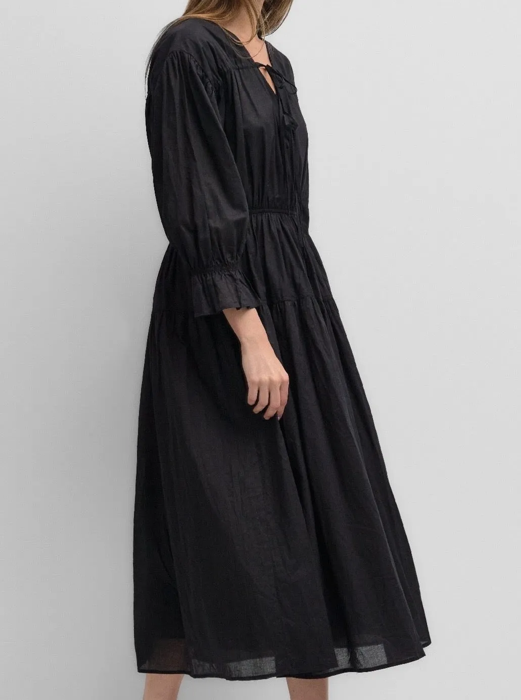 Vivian Dress - Black minimalist feel