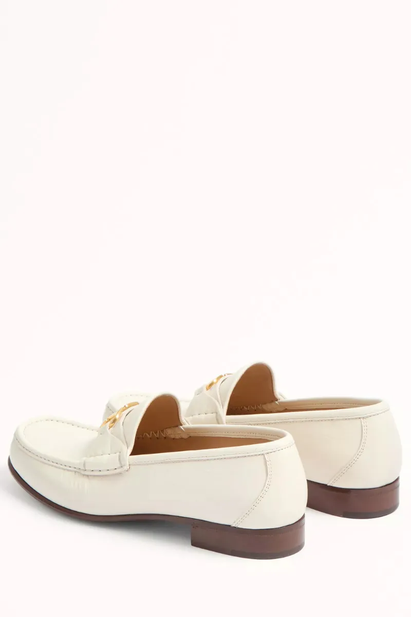 VLogo Signature Loafer date wear