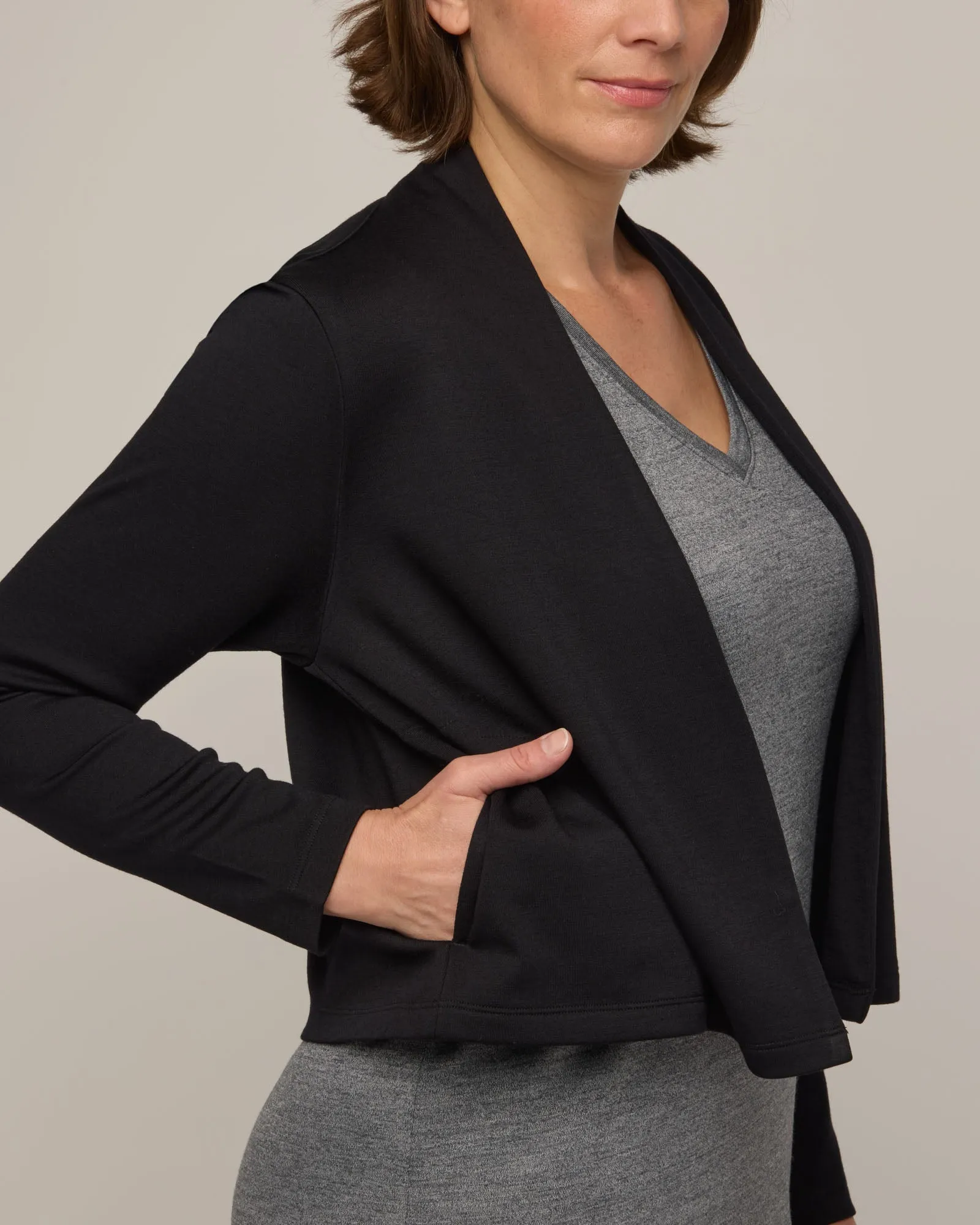 Winona Crop Cardigan mild warmth