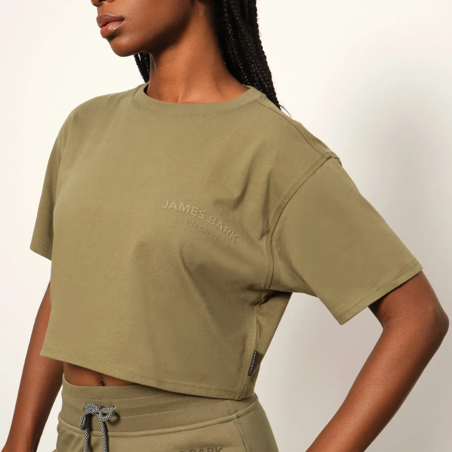 Women's Relaxed Fit Crop Top clean fit