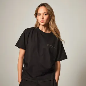 Women's Relaxed Fit Jersey Tee feel light