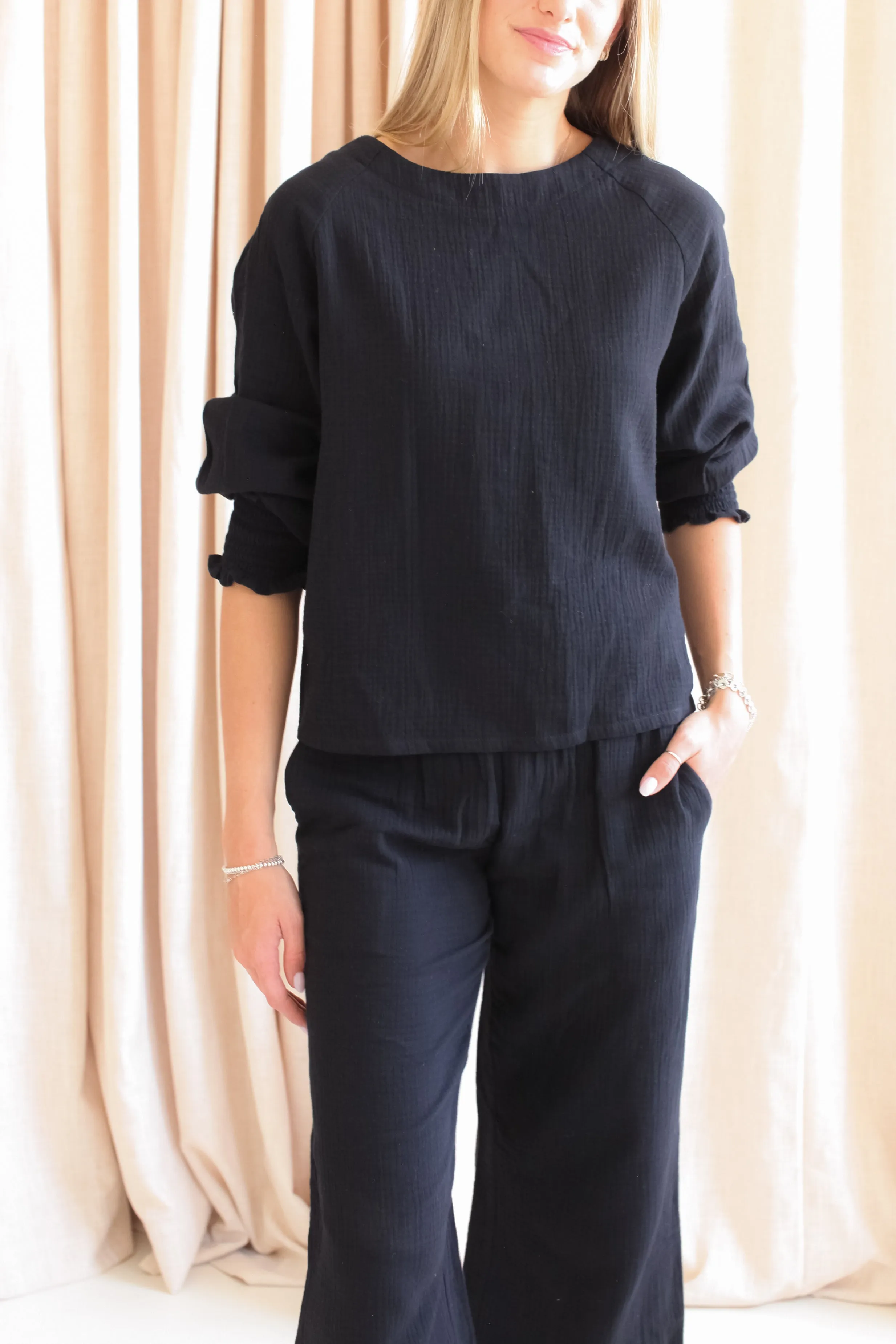 Zoe Smocked Pant- Black classical fit